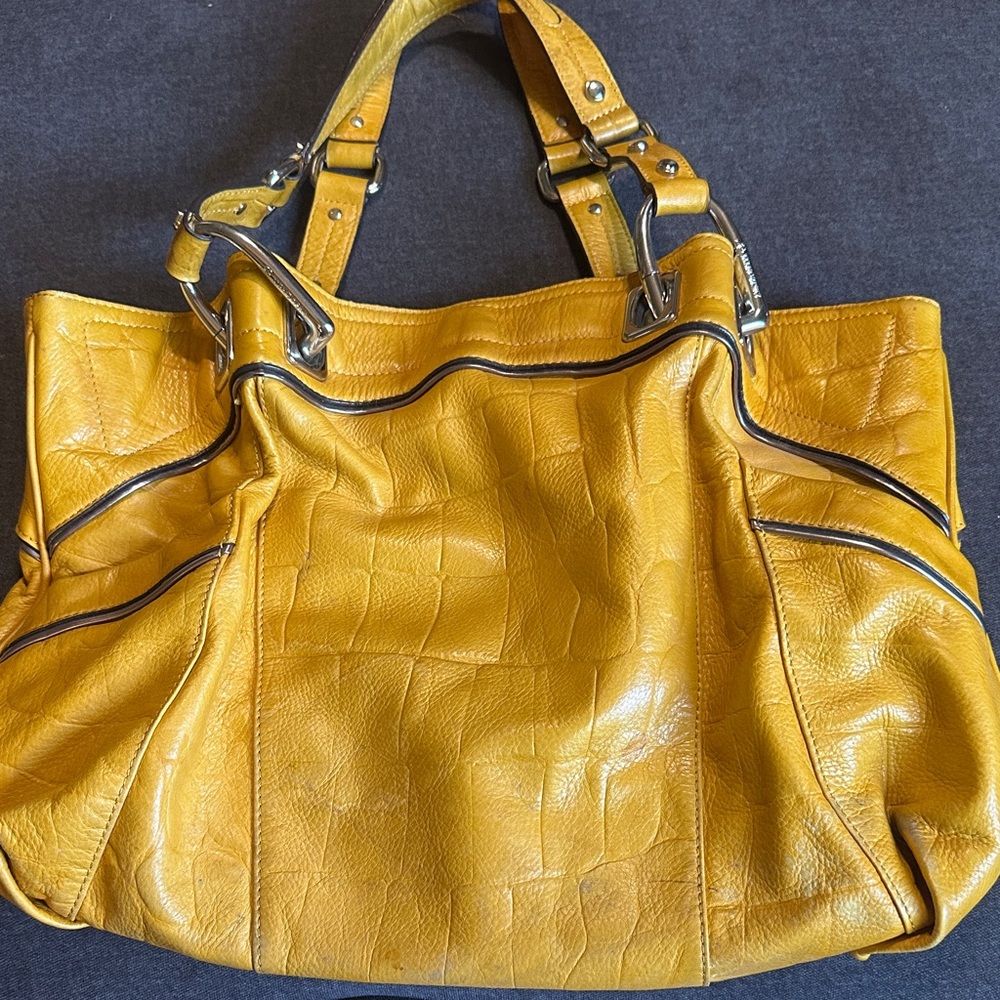 B. Makowsky Mustard Leather Tote